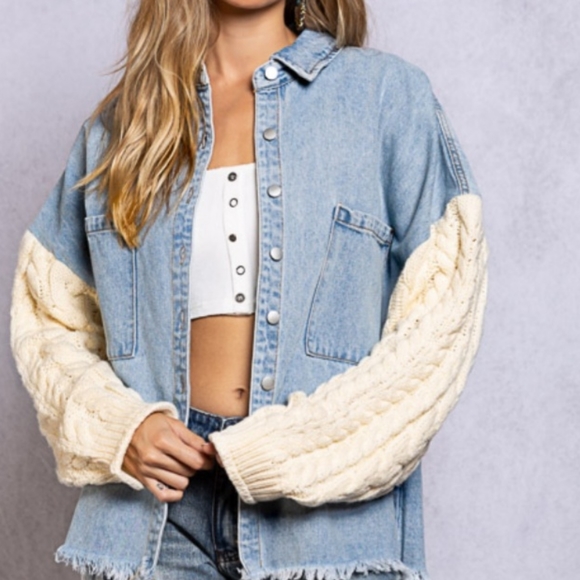 NEW! FABULOUS CHIC BOHO Contrast Sweater Sleeve Button Down Collared Shacket - Picture 2 of 7